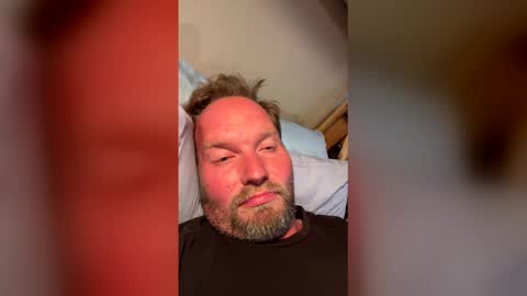 wolf198732 online show from 05/01/26, 12:48