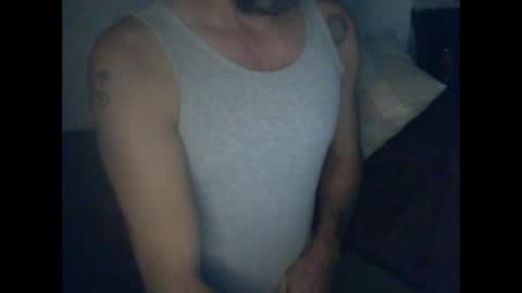 Snapshot of wolfofsea chatting on 12/29/24, 03:57 Luis online show from 12/29/24, 03:57