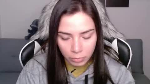 Snapshot of wolfs_daughter chatting on 02/04/25, 06:14 Alex online show from 02/04/25, 06:14