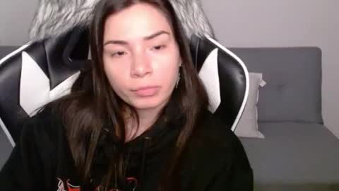 Snapshot of wolfs_daughter chatting on 02/26/25, 04:47 Alex online show from 02/26/25, 04:47