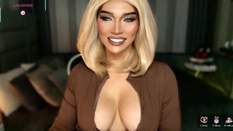 Julia online show from 12/01/25, 12:26