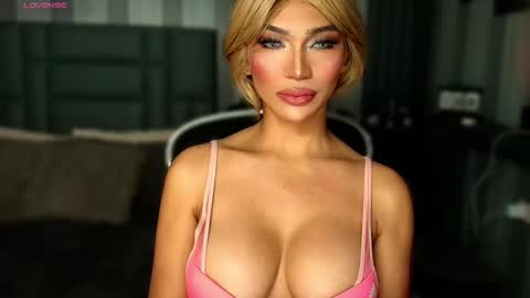 Julia online show from 01/13/26, 03:45