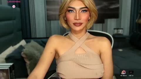 Julia online show from 04/05/26, 07:44