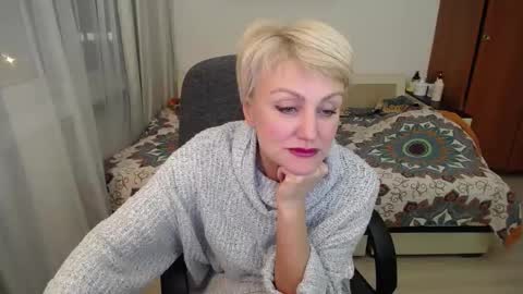 Snapshot of women_pleasures chatting on 02/03/25, 08:03 women_pleasures online show from 02/03/25, 08:03
