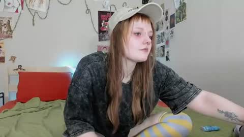 Snapshot of wonderconnie chatting on 07/10/26, 01:25 wonderconnie online show from 07/10/26, 01:25