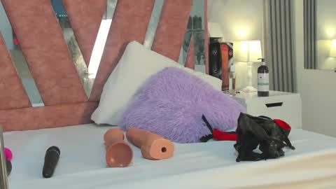 wonderkloe_ online show from 03/01/26, 07:49