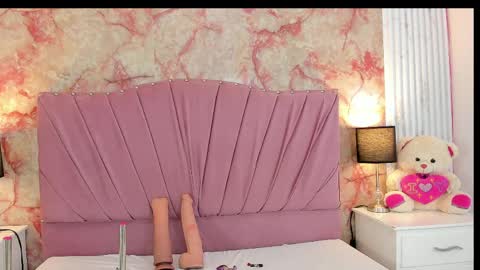 wonderkloe_ online show from 04/09/26, 02:55