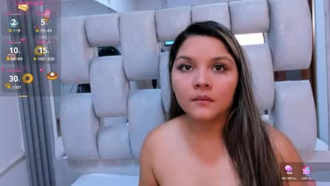 Snapshot of wonderkloe_ chatting on 05/17/26, 02:35 wonderkloe_ online show from 05/17/26, 02:35