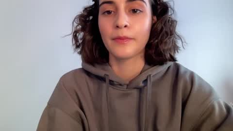 Stia online show from 03/05/25, 02:34