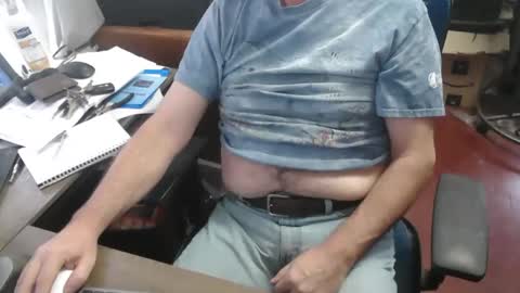 woodworker6473 online show from 11/12/25, 02:28