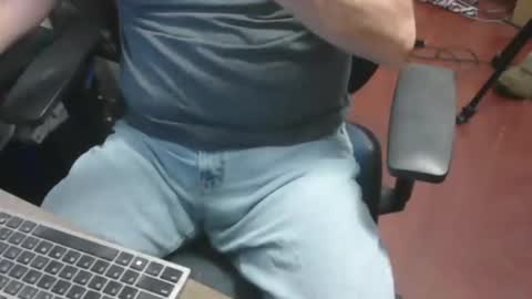 woodworker6473 online show from 01/15/26, 01:26