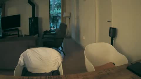 woodwurm and Snoeske online show from 12/17/25, 07:36