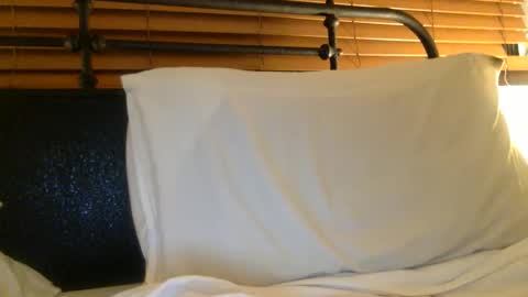 woof_wolf37 online show from 02/06/26, 03:00