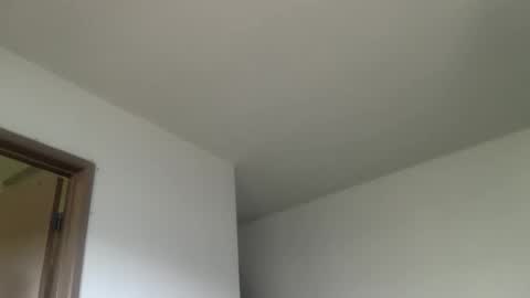 woof_wolf37 online show from 03/27/26, 04:29