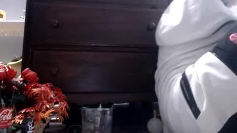 Snapshot of woofwolfxix chatting on 10/29/25, 11:39 woofwolfxix online show from 10/29/25, 11:39