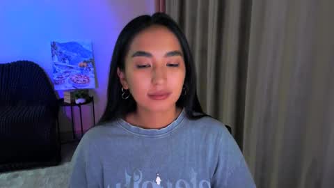 Snapshot of worldofkim chatting on 02/21/25, 05:09 dudetta Kim online show from 02/21/25, 05:09