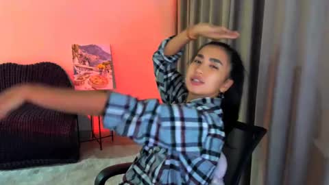 Snapshot of worldofkim chatting on 02/28/25, 11:23 dudetta Kim online show from 02/28/25, 11:23