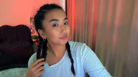 Snapshot of worldofkim chatting on 03/12/25, 07:02 dudetta Kim online show from 03/12/25, 07:02