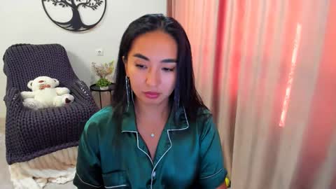 Snapshot of worldofkim chatting on 09/09/25, 04:12 dudetta Kim online show from 09/09/25, 04:12