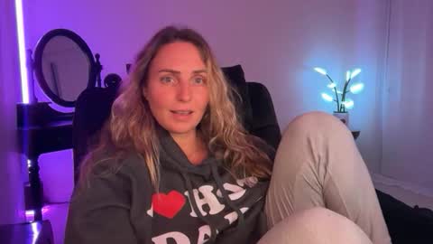 worldofmoody online show from 05/05/26, 06:54