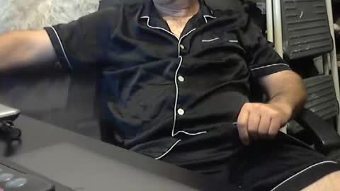 Matt online show from 11/04/25, 03:27