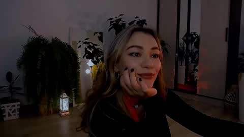 Snapshot of worldsbaby chatting on 01/13/25, 10:56 worldsbaby online show from 01/13/25, 10:56