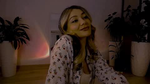 Snapshot of worldsbaby chatting on 02/13/25, 10:22 worldsbaby online show from 02/13/25, 10:22