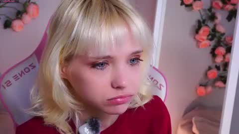 Snapshot of wow_angel chatting on 07/18/26, 06:06 wow_angel online show from 07/18/26, 06:06