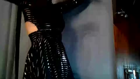 wow_dream_girl_ online show from 10/26/25, 03:40