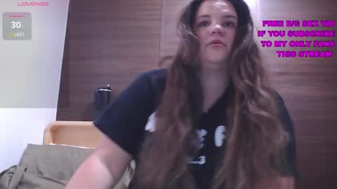 Kaitlyn xx online show from 11/21/25, 12:37