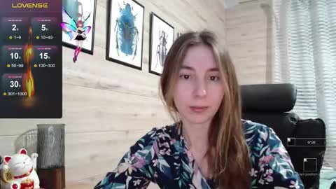 Anna  online show from 10/28/25, 01:36