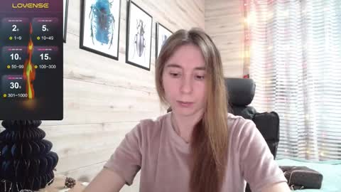 Anna  online show from 11/30/25, 02:43