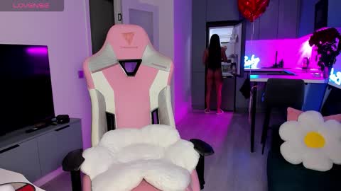 Emi online show from 02/27/26, 04:12