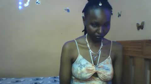 Snapshot of wren_7 chatting on 11/18/25, 02:54 wren 7 online show from 11/18/25, 02:54