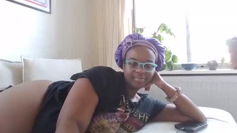 writergirl69 online show from 04/12/26, 08:30