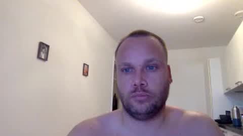 Snapshot of wsvogel chatting on 12/22/24, 11:11 joejoe online show from 12/22/24, 11:11