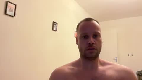 Snapshot of wsvogel chatting on 02/09/25, 04:40 joejoe online show from 02/09/25, 04:40