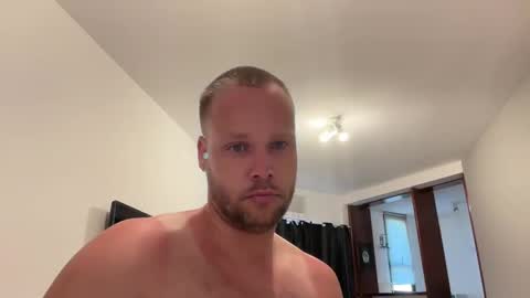 Snapshot of wsvogel chatting on 03/05/25, 11:28 joejoe online show from 03/05/25, 11:28