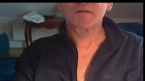 Wuki online show from 02/12/25, 02:32