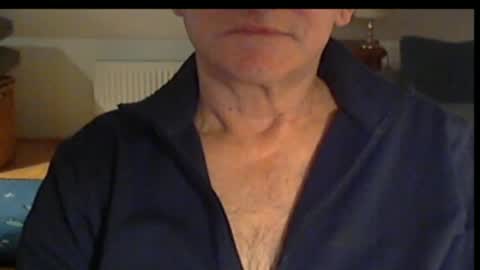 Snapshot of wuki123 chatting on 11/25/25, 09:59 Wuki online show from 11/25/25, 09:59