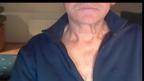 Snapshot of wuki123 chatting on 12/04/25, 05:32 Wuki online show from 12/04/25, 05:32