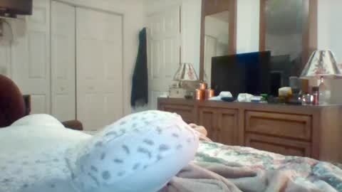 Snapshot of wvmountainlover chatting on 07/27/26, 02:07 wvmountainlover online show from 07/27/26, 02:07