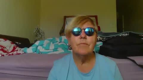 wwwwio online show from 09/20/25, 12:00