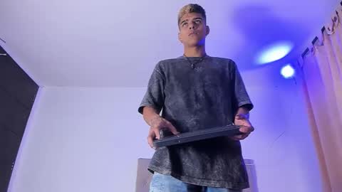 wyatt online show from 09/20/25, 11:11