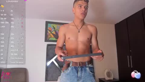 wyatt online show from 10/11/25, 03:32