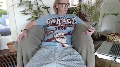 WyattEarp64 online show from 04/21/26, 08:31