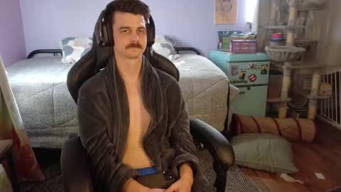 Wyatt online show from 12/17/25, 05:08