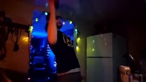 Snapshot of wyiatt_unknown chatting on 10/26/25, 01:44 wyiatt online show from 10/26/25, 01:44