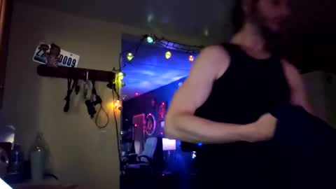 Snapshot of wyiatt_unknown chatting on 11/09/25, 06:23 wyiatt online show from 11/09/25, 06:23