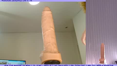 Snapshot of wynfreya chatting on 05/01/26, 11:04 Wyn online show from 05/01/26, 11:04